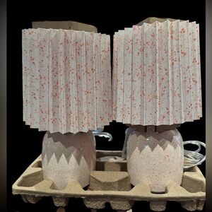 Home Essentials Speckled Pink Table Lamp Set. New in box